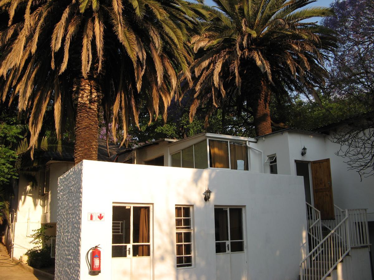 Rosebank Hostel Johannesburg Esterno foto